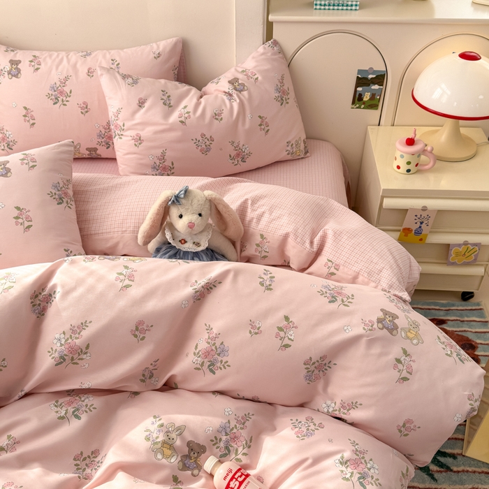 91家纺网 家纺一手货源 找家纺 清雅福 2025新款13070全棉小清新四件套 甜蜜约会·粉