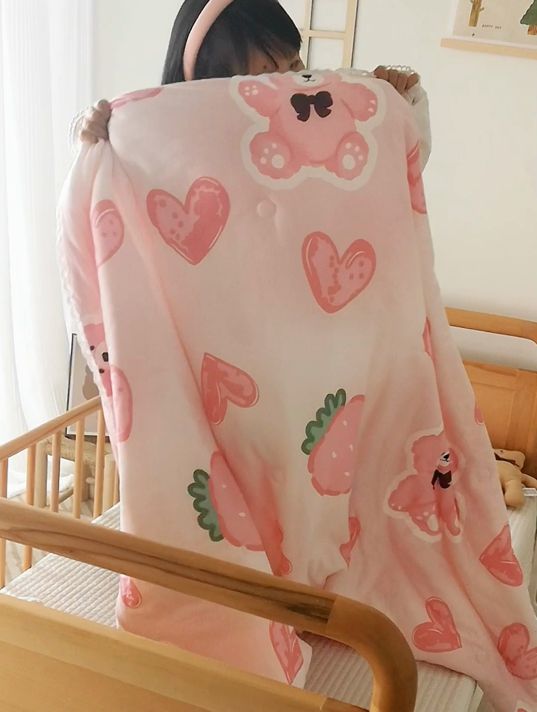 91家纺网 家纺一手货源 找家纺 心卓婴童馆 2025新款A类针织棉被芯—儿童图 爱心小熊