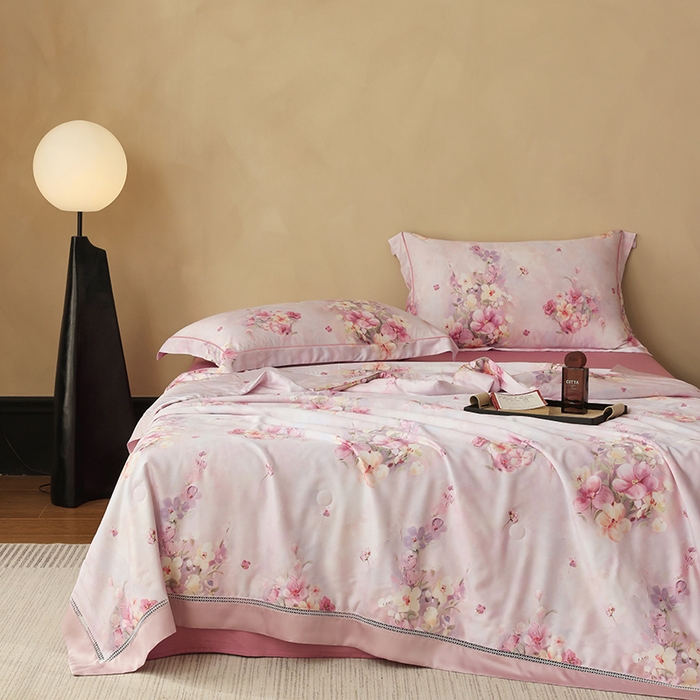 91家纺网 家纺一手货源 找家纺 娇逸家居 2025新款40s天丝莫代尔镂空款夏凉被 艾莉娜