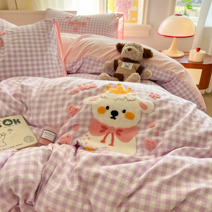 91家纺网 家纺一手货源 找家纺 葡萄家 2025专版高克重超萌卡通格子双拼毛巾绣软糯糯水洗棉四件套 蝴蝶结羊驼