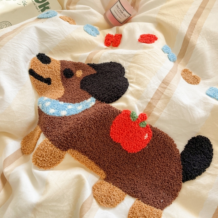 91家纺网 家纺一手货源 找家纺 葡萄家 2025专版高克重超萌卡通格子双拼毛巾绣软糯糯水洗棉四件套 腊肠狗狗