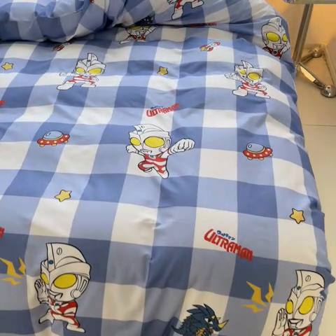 91家纺网 家纺一手货源 找家纺 蘭菲家纺 2025新款经典奥特曼小版全棉印花四件套 随影