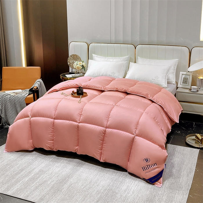 91家纺网 家纺一手货源 找家纺 招财星2店仓储 2025新款款全棉防羽布希尔顿被 豆沙色