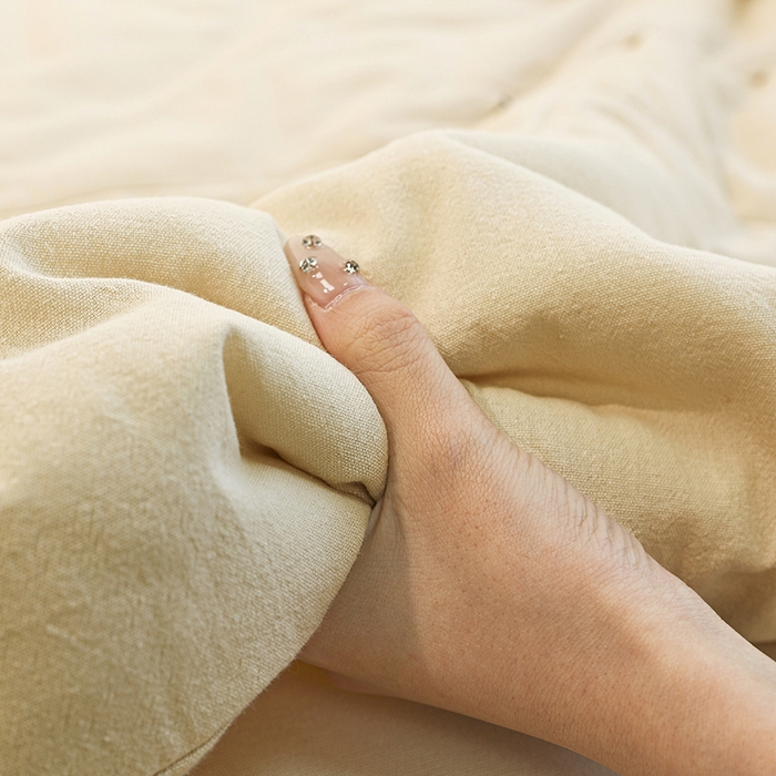 91家纺网 家纺一手货源 找家纺 番茄+ 2025新款全棉麻感纯色抱枕被 卡其