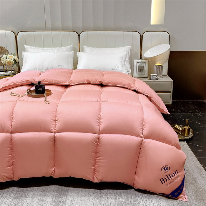 91家纺网 家纺一手货源 找家纺 招财星2店仓储 2025新款款全棉防羽布希尔顿被 豆沙色