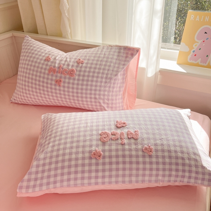 91家纺网 家纺一手货源 找家纺 葡萄家 2025专版高克重超萌卡通格子双拼毛巾绣软糯糯水洗棉四件套 蝴蝶结羊驼