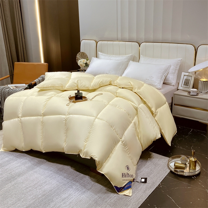 91家纺网 家纺一手货源 找家纺 招财星2店仓储 2025新款款全棉防羽布希尔顿被 米黄色