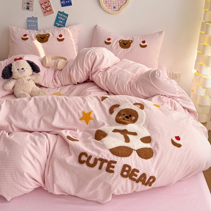 91家纺网 家纺一手货源 找家纺 （总）逸尚阁 2025新款腊肠狗睡衣熊毛巾绣水洗棉四件套【提供买家秀】