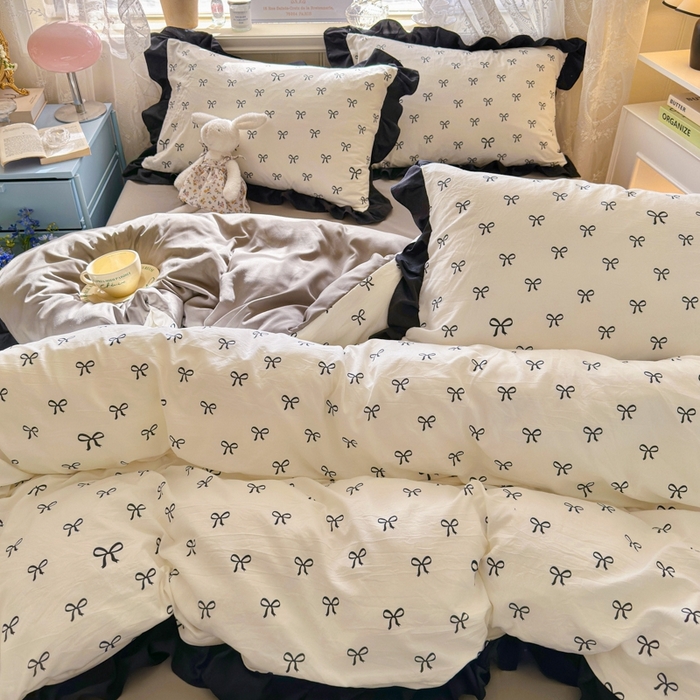 91家纺网 家纺一手货源 找家纺 慕澄家纺 2025新款法式浪漫风花边款水洗棉四件套 花边款-黑系蝴蝶结