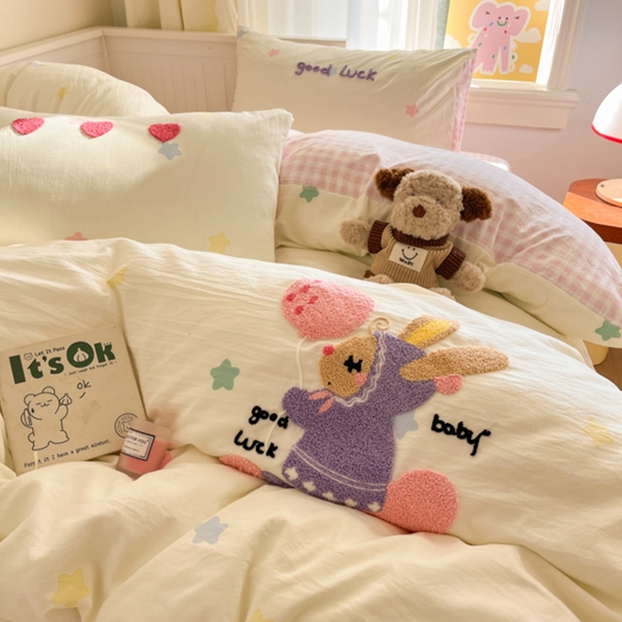 91家纺网 家纺一手货源 找家纺 葡萄家 2025专版高克重超萌卡通格子双拼毛巾绣软糯糯水洗棉四件套 星星兔