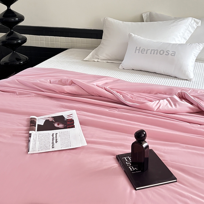 91家纺网 家纺一手货源 找家纺 梦恬佳 2025新款A类凉感夏被系列 纯色粉