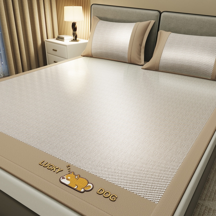 91家纺网 家纺一手货源 找家纺 阿牛席业 2025新款冰藤凉席系列帕帕狗 帕帕狗-咖色