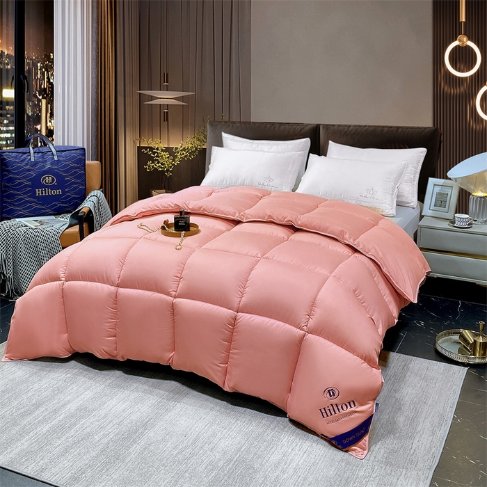 91家纺网 家纺一手货源 找家纺 招财星2店仓储 2025新款款全棉防羽布希尔顿被 豆沙色