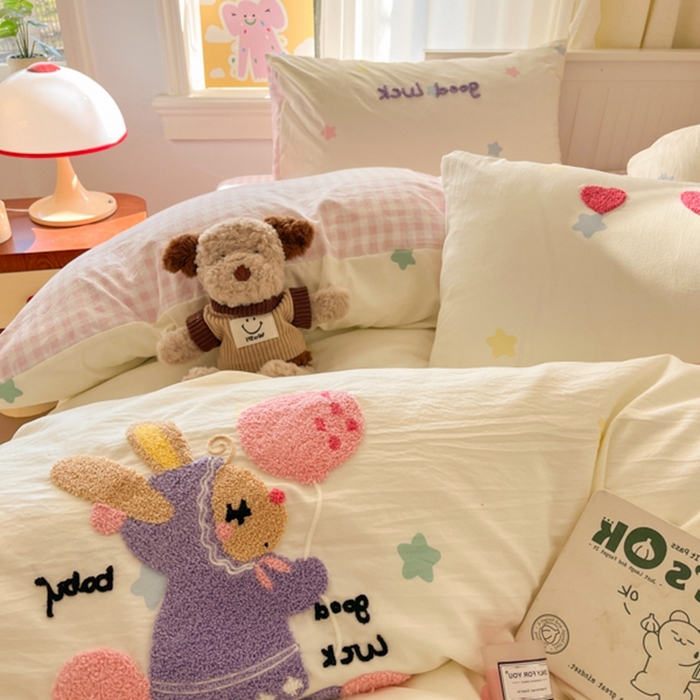 91家纺网 家纺一手货源 找家纺 葡萄家 2025专版高克重超萌卡通格子双拼毛巾绣软糯糯水洗棉四件套 星星兔