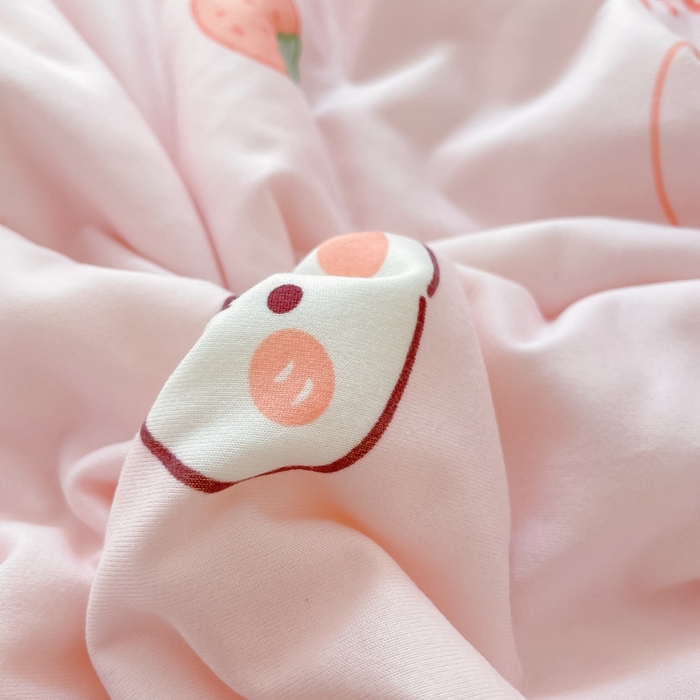 91家纺网 家纺一手货源 找家纺 心卓婴童馆 2025新款A类针织棉被芯—影棚图 爱心小兔