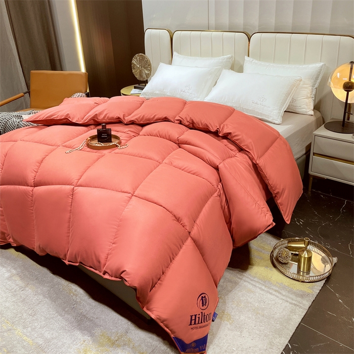 91家纺网 家纺一手货源 找家纺 招财星2店仓储 2025新款款全棉防羽布希尔顿被 酒红色