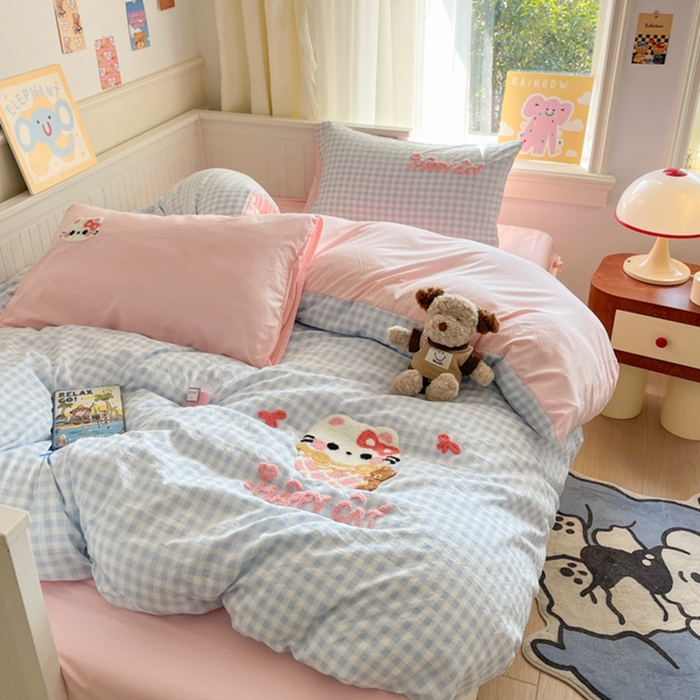 91家纺网 家纺一手货源 找家纺 葡萄家 2025专版高克重超萌卡通格子双拼毛巾绣软糯糯水洗棉四件套 冰淇淋KT