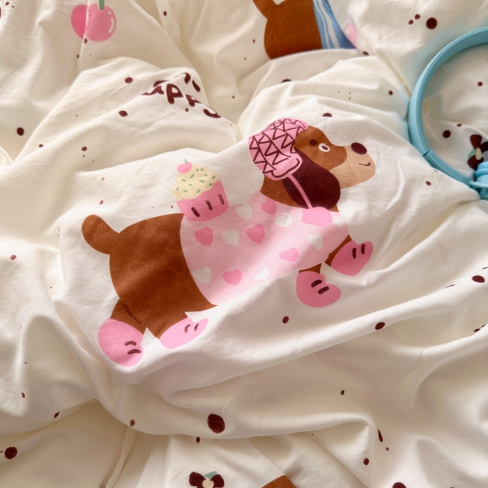 91家纺网 家纺一手货源 找家纺 慕澄家纺 2025新款法式浪漫风花边款水洗棉四件套 花边款-腊肠狗