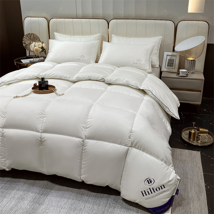 91家纺网 家纺一手货源 找家纺 招财星2店仓储 2025新款款全棉防羽布希尔顿被 白色