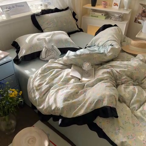 91家纺网 家纺一手货源 找家纺 慕澄家纺 2025新款法式浪漫风花边款水洗棉四件套 花边款-碎花兔兔