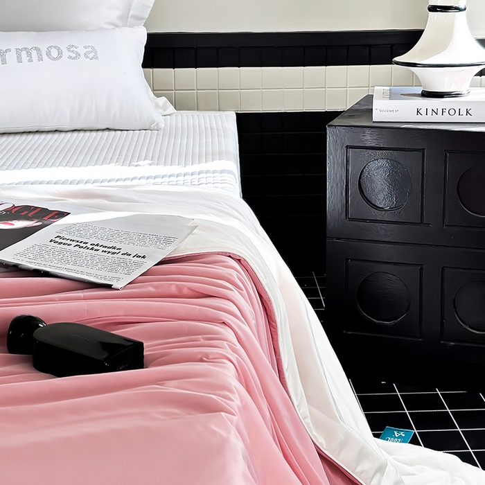 91家纺网 家纺一手货源 找家纺 梦恬佳 2025新款A类凉感夏被系列 樱桃粉