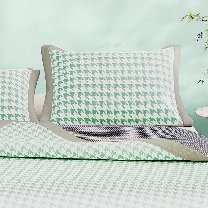 91家纺网 家纺一手货源 找家纺 阿牛席业 2025新款水洗冰晶系列-宽头绣复三明治条席 大千鸟格-绿-反面三明治款条席