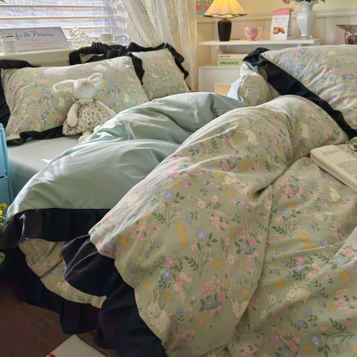 91家纺网 家纺一手货源 找家纺 慕澄家纺 2025新款法式浪漫风花边款水洗棉四件套 花边款-碎花兔兔