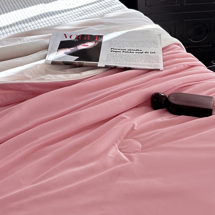 91家纺网 家纺一手货源 找家纺 梦恬佳 2025新款A类凉感夏被系列 樱桃粉