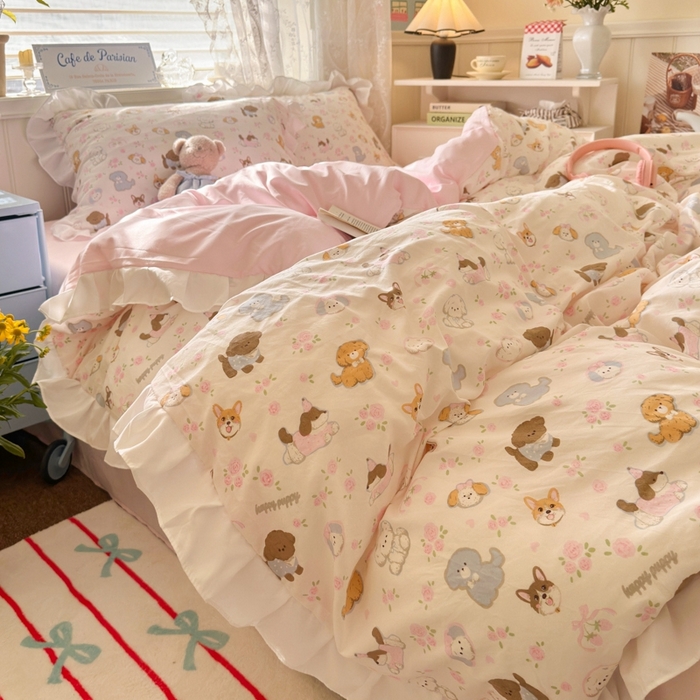 91家纺网 家纺一手货源 找家纺 慕澄家纺 2025新款法式浪漫风花边款水洗棉四件套 花边款-狗狗派对