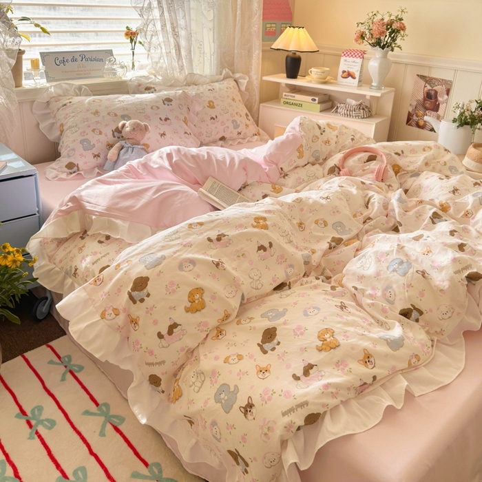 91家纺网 家纺一手货源 找家纺 慕澄家纺 2025新款法式浪漫风花边款水洗棉四件套 花边款-狗狗派对