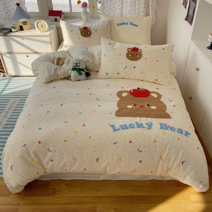 91家纺网 家纺一手货源 找家纺 （总）顾里家纺 2025新款ins少女心毛巾绣云朵棉四件套