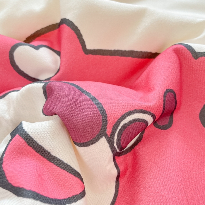 91家纺网 家纺一手货源 找家纺 心卓婴童馆 2025新款A类针织棉被芯—影棚图 花朵熊