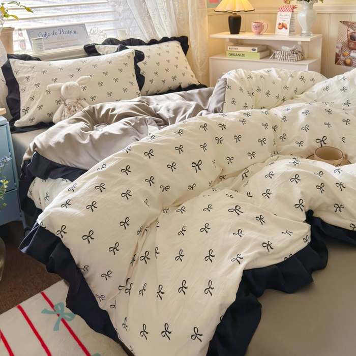 91家纺网 家纺一手货源 找家纺 慕澄家纺 2025新款法式浪漫风花边款水洗棉四件套 花边款-黑系蝴蝶结