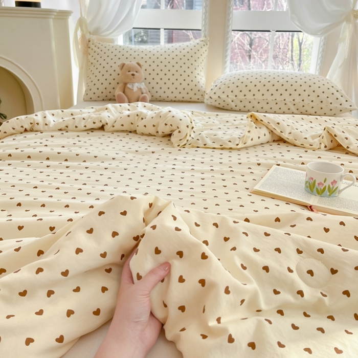 91家纺网 家纺一手货源 找家纺 星巴k家纺 2025糯糯棉A类大豆蛋白纤维夏凉被双层纱水洗棉夏被大豆被 爱心咖