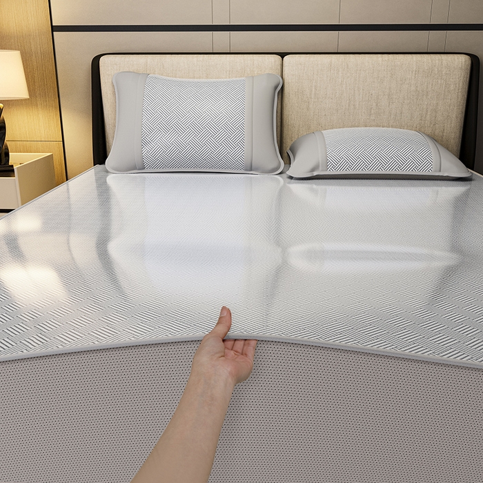 91家纺网 家纺一手货源 找家纺 阿牛席业 2025新款水洗冰晶系列-小边床笠款 饼干花-灰-床笠反面无纺布款