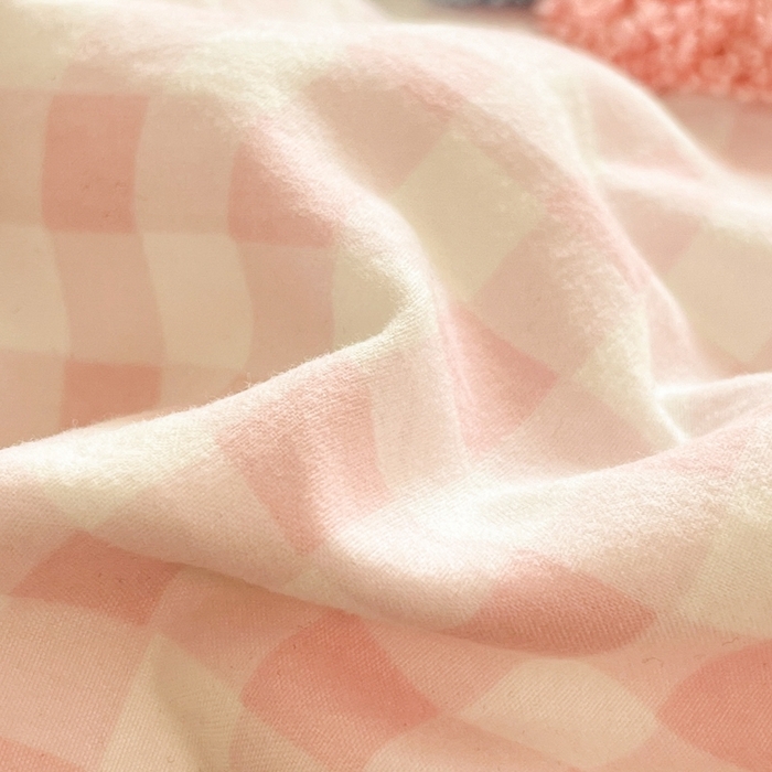 91家纺网 家纺一手货源 找家纺 葡萄家 2025专版高克重超萌卡通格子双拼毛巾绣软糯糯水洗棉四件套 森林派对