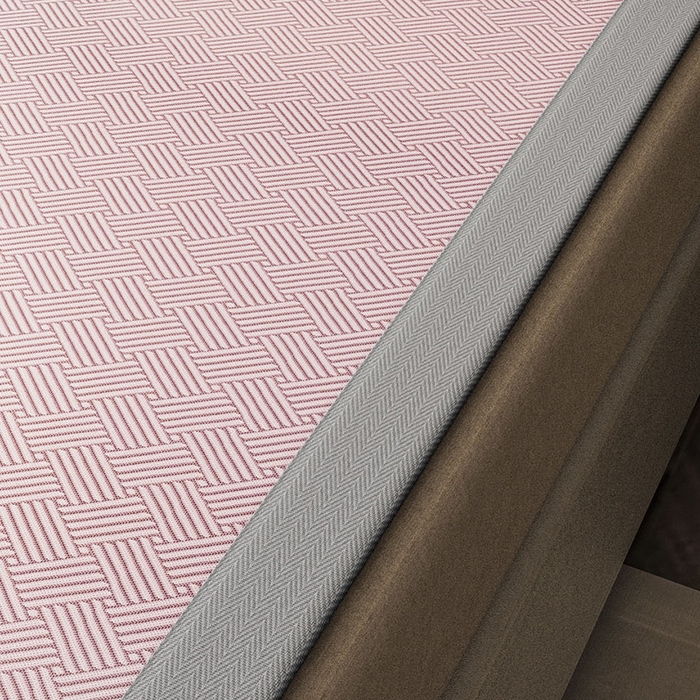 91家纺网 家纺一手货源 找家纺 阿牛席业 2025新款水洗冰晶系列-宽头绣复三明治条席 饼干花-粉-反面三明治款条席