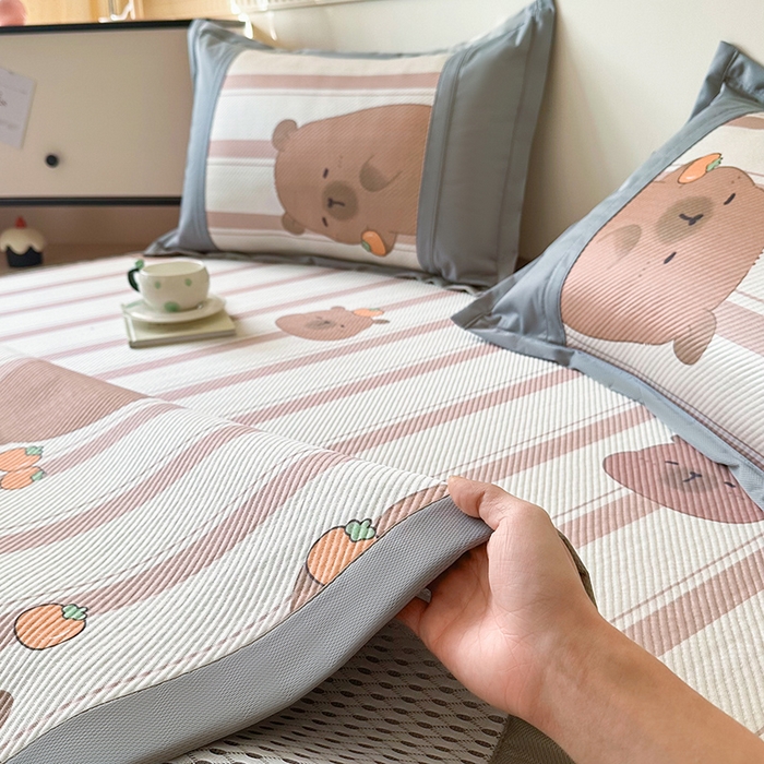 91家纺网 家纺一手货源 找家纺 阿牛席业 2025新款凉感印花软席系列一 卡皮巴布