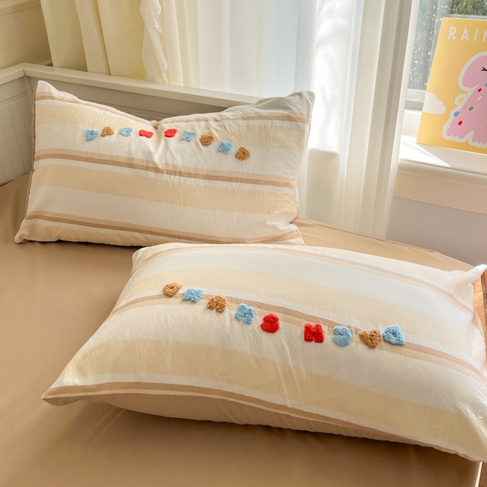 91家纺网 家纺一手货源 找家纺 葡萄家 2025专版高克重超萌卡通格子双拼毛巾绣软糯糯水洗棉四件套 腊肠狗狗