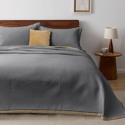 恩和家纺 2025新款包边款星光压花床盖 深灰