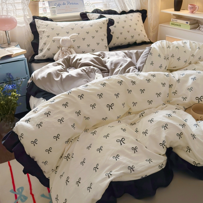 91家纺网 家纺一手货源 找家纺 慕澄家纺 2025新款法式浪漫风花边款水洗棉四件套 花边款-黑系蝴蝶结
