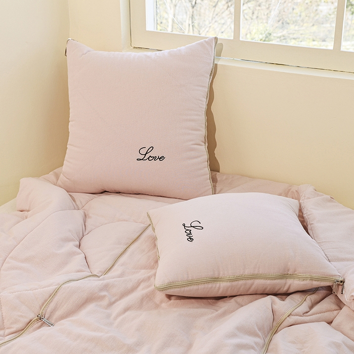 91家纺网 家纺一手货源 找家纺 番茄+ 2025新款全棉麻感纯色抱枕被 粉玉