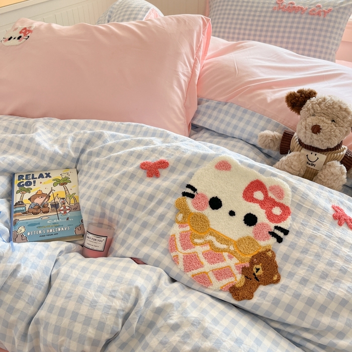 91家纺网 家纺一手货源 找家纺 （总）葡萄家 2025专版高克重超萌卡通格子双拼毛巾绣软糯糯水洗棉四件套