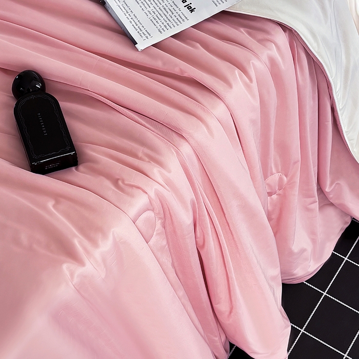 91家纺网 家纺一手货源 找家纺 梦恬佳 2025新款A类凉感夏被系列 樱桃粉