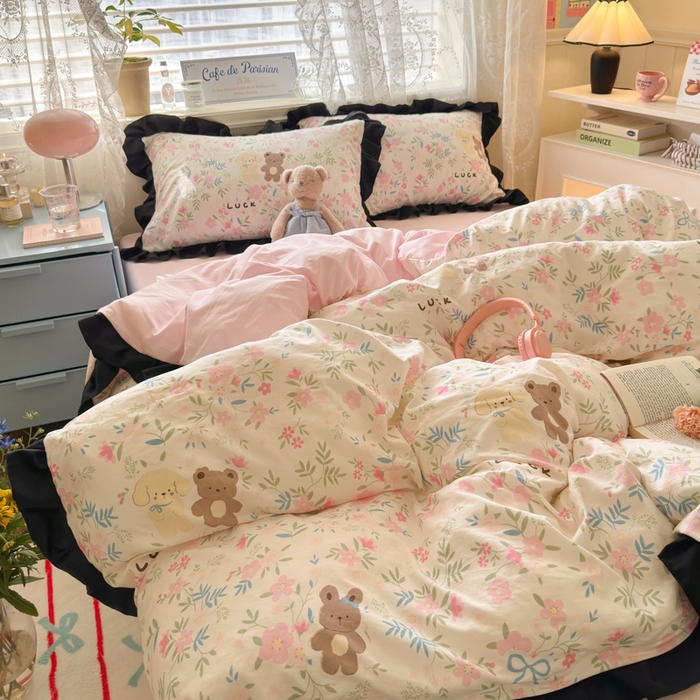 91家纺网 家纺一手货源 找家纺 慕澄家纺 2025新款法式浪漫风花边款水洗棉四件套 花边款-花园宝贝