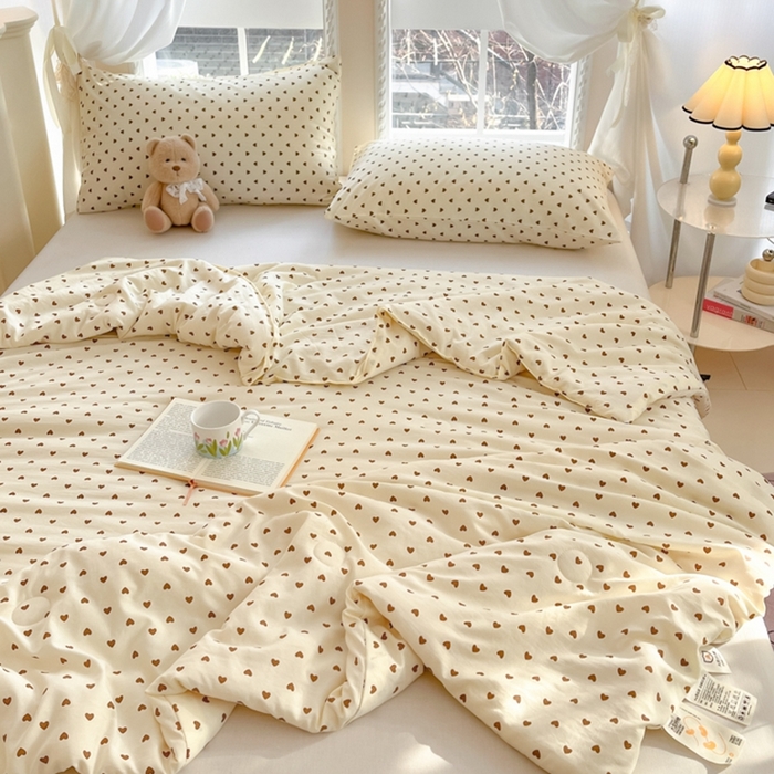 91家纺网 家纺一手货源 找家纺 星巴k家纺 2025糯糯棉A类大豆蛋白纤维夏凉被双层纱水洗棉夏被大豆被 爱心咖