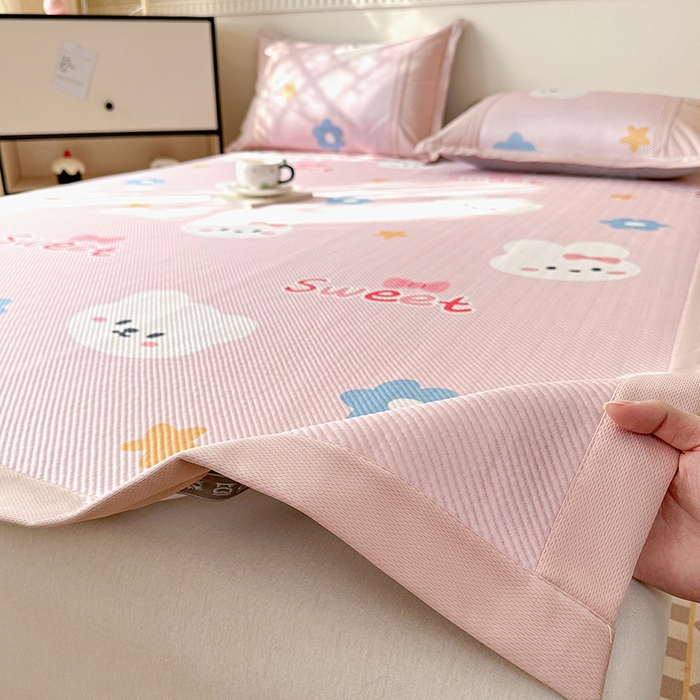 91家纺网 家纺一手货源 找家纺 阿牛席业 2025新款凉感印花软席系列一 可妮小兔