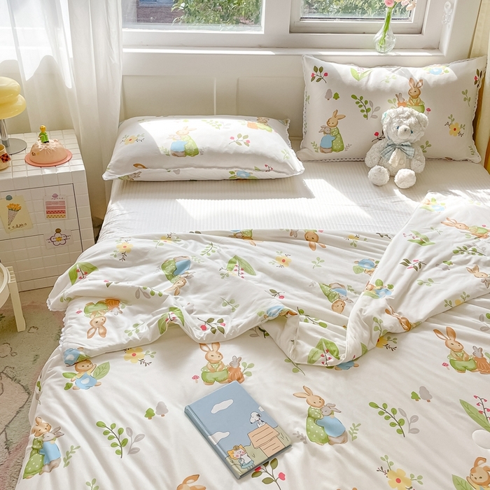 91家纺网 家纺一手货源 找家纺 心卓婴童馆 2025新款A类针织棉被芯—影棚图 小兔团子