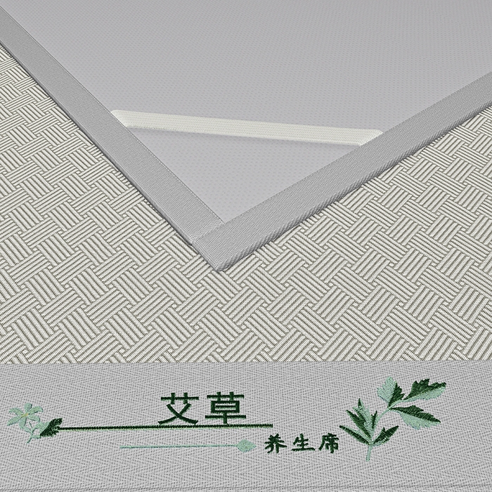 91家纺网 家纺一手货源 找家纺 阿牛席业 2025新款水洗冰晶系列-宽头绣复无纺布条席 饼干花-灰-反面无纺布款条席