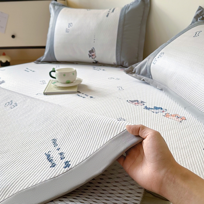 91家纺网 家纺一手货源 找家纺 阿牛席业 2025新款凉感印花软席系列一 欢乐狗